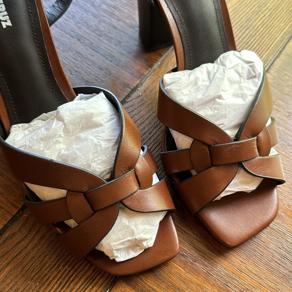 Lola Cruz leather block heel sandals. Made in Spain. - Picture 5 of 8